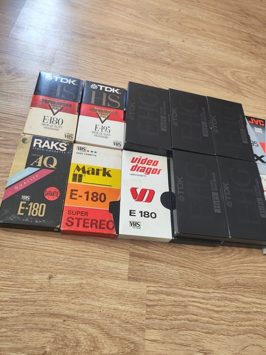Видеокасети и DVD