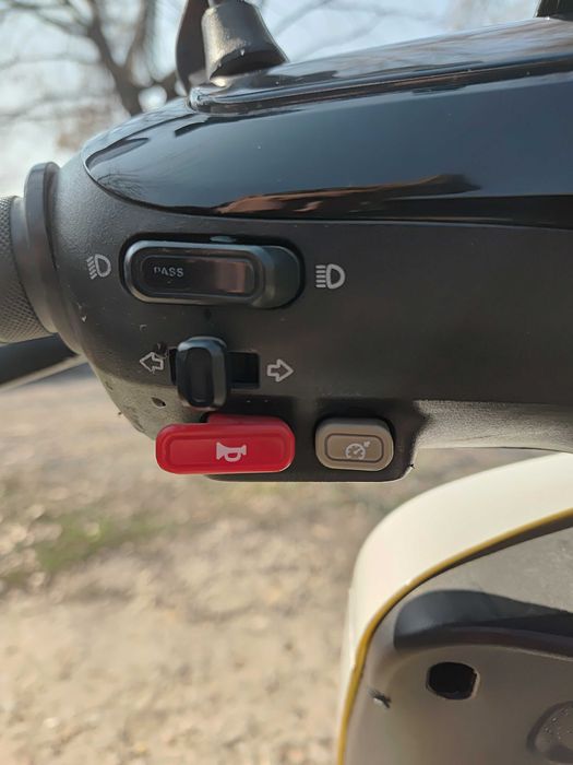 Электроскутер мопед