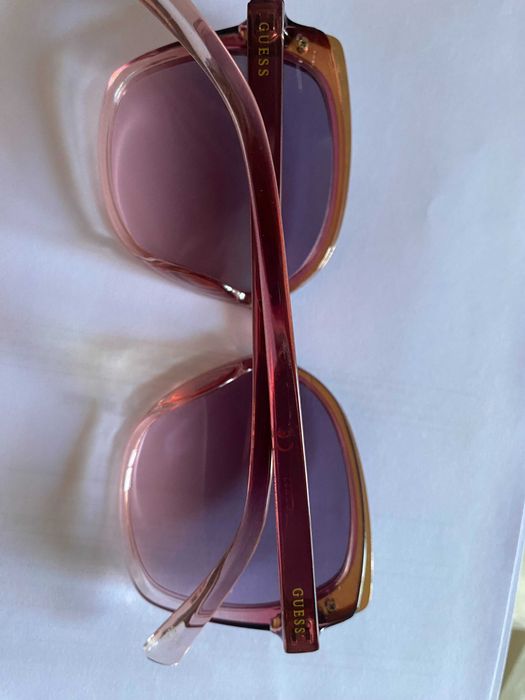 Оригинални слънчеви очила Guess