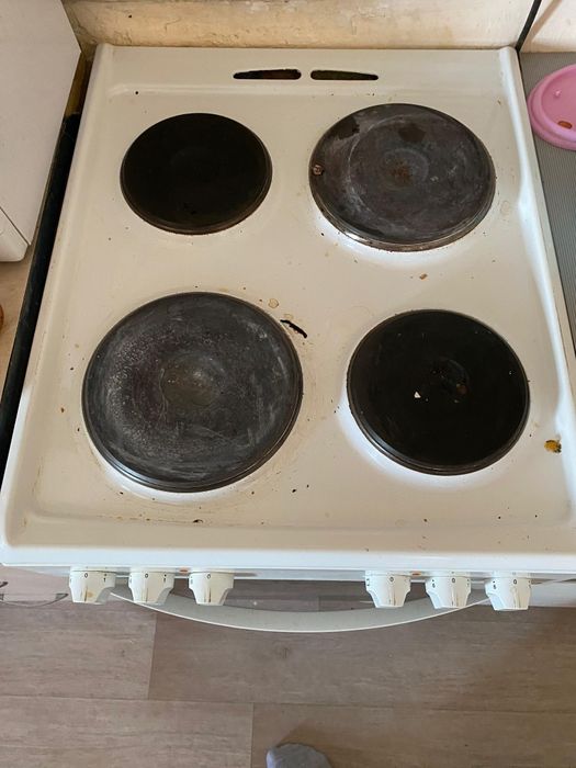 Продам плиту электрическую