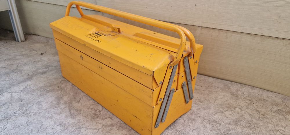 Чемодан для инструмента