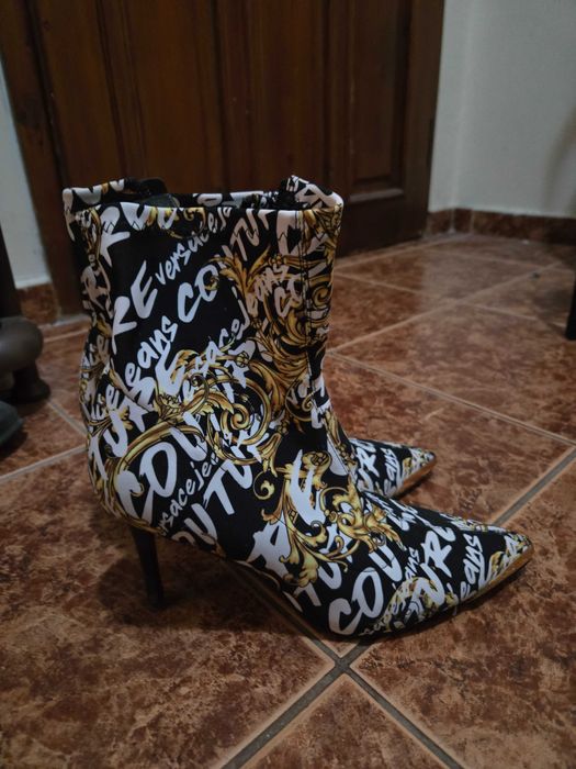 Боти Versace 38 номер