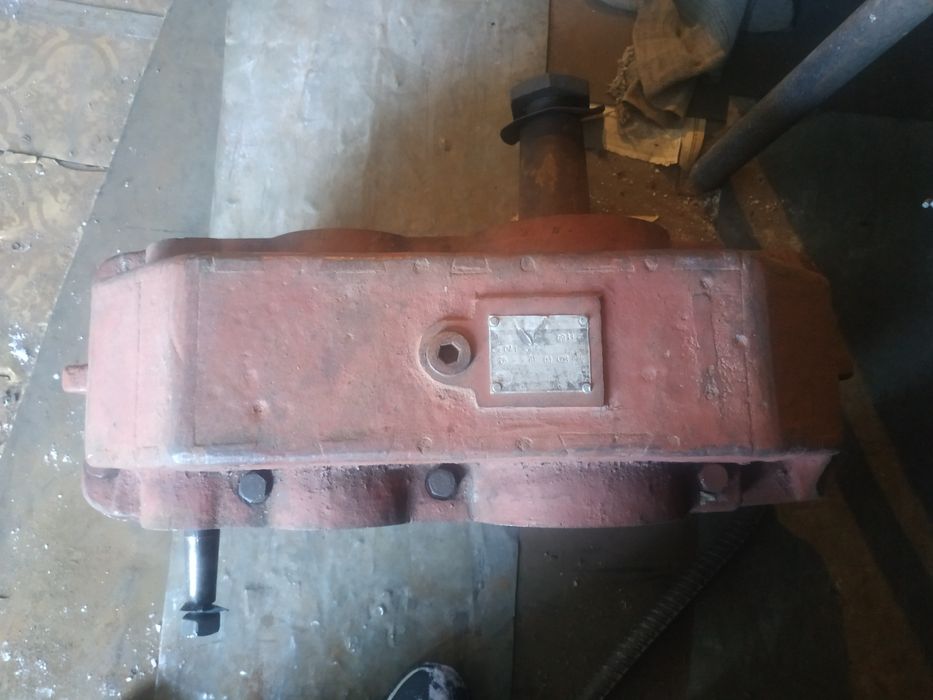 Редуктор Ц2У 200