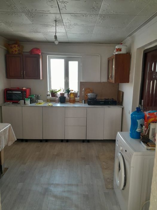 Тұрар ауылында үй сатылады. Құжаттары түгел.