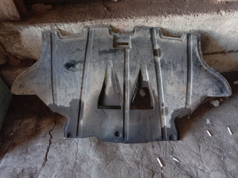 Продам запчасти на Ауди 80