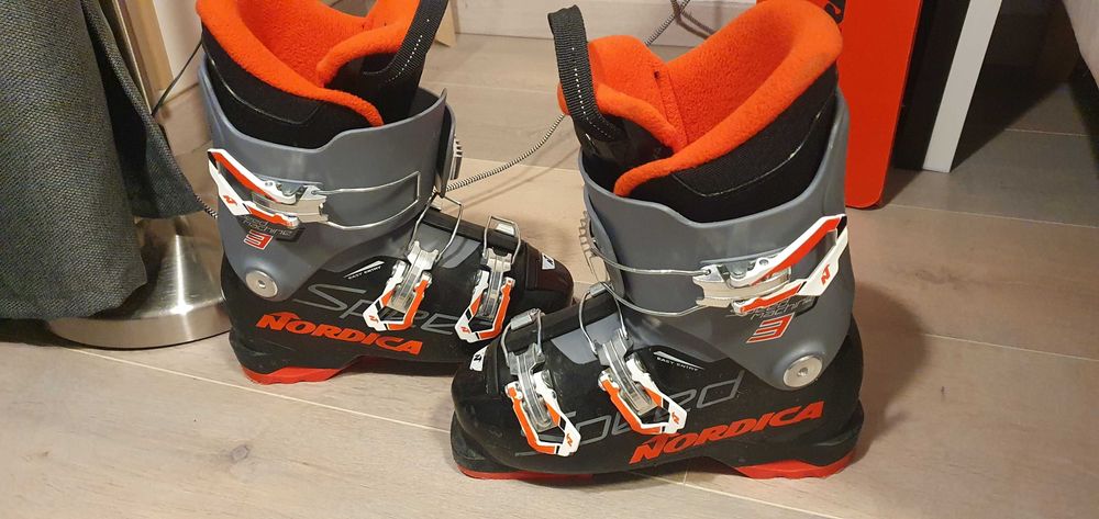 Clăpari pentru copii: Nordica Speedmachine J3