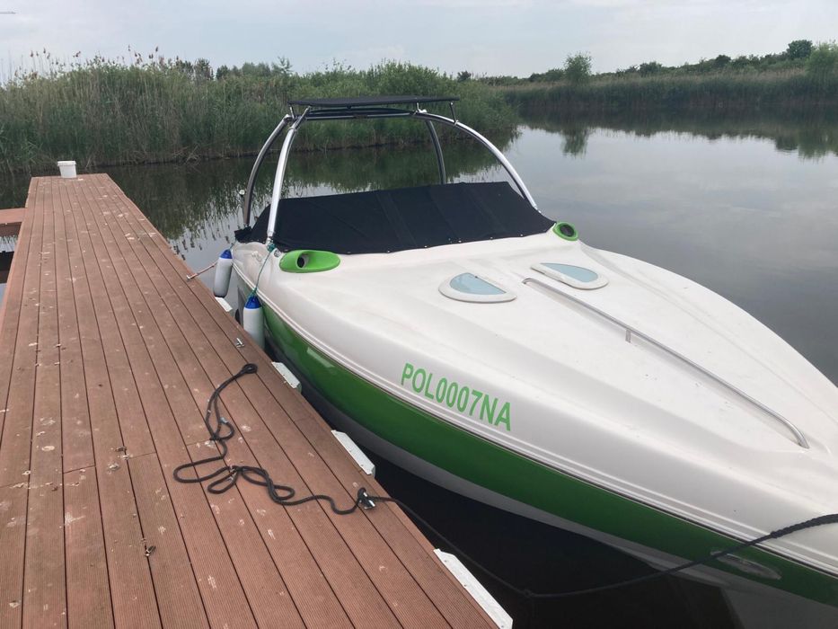 Barca Rinker Captiva 262SS 425 cai
