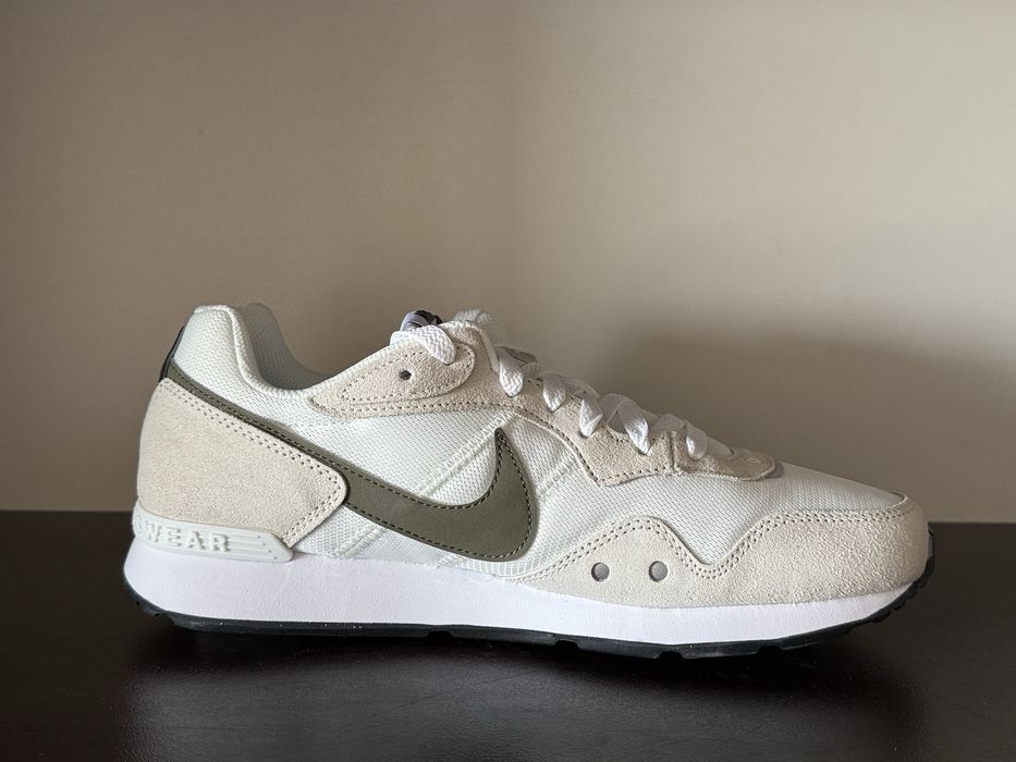 Nike Venture Runner 41номер 26см Стелка Нови с Кутия