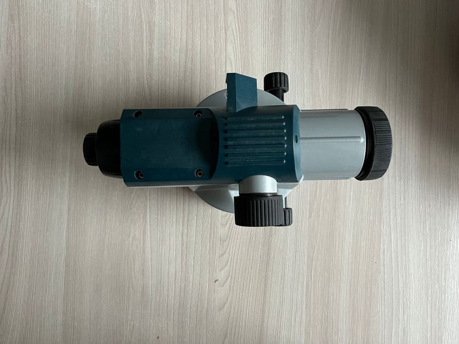 Оптический нивелир Bosch GOL 20D Professional