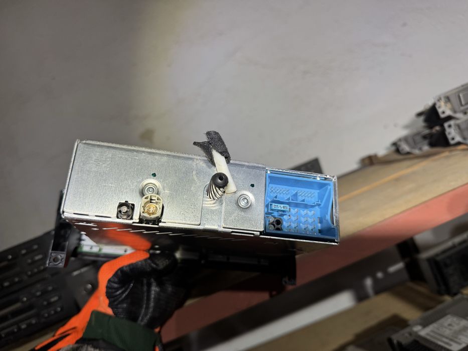 Продавам сиди със USB профешънъл professional  за бмв е90 и други