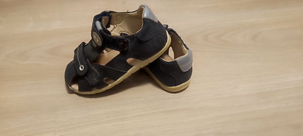 Сандалки за 2-3 г. момче, 23-27 р-р.