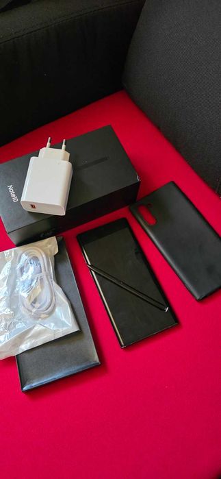 Samsung Galaxy Note 10 256GB Aura Black ПЪЛЕН КОМПЛЕКТ
