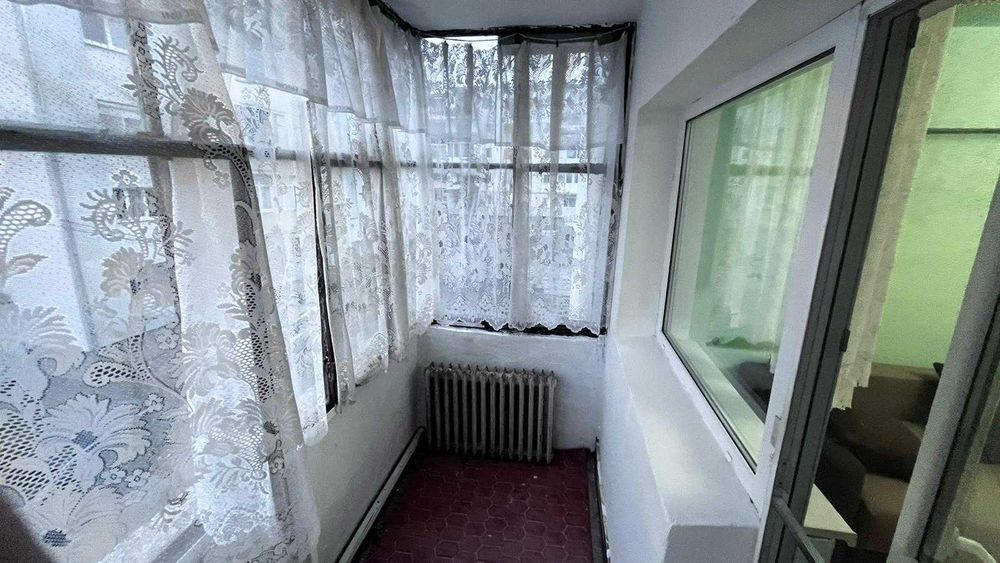 Închiriez apartament 2 camere, 56 mp, Unirii Dej, centrală proprie