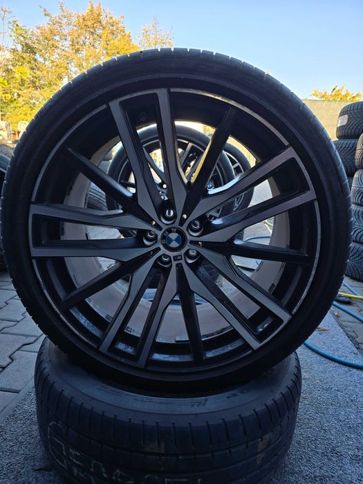 275 35 22 Jante BMW X5 anvelope vara Pirelli SottoZero 315 30 22