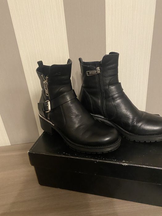 Ghete  Ana Cori Piele