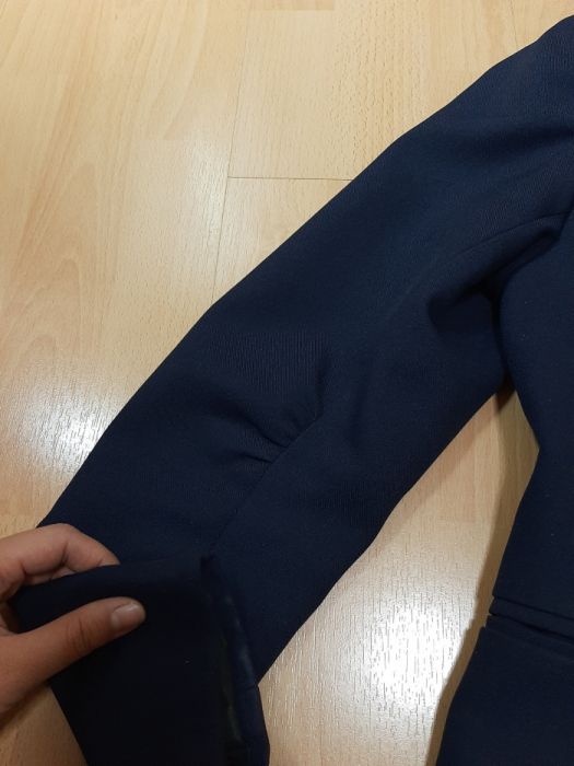 Отличный костюм . Пиджак юбка.