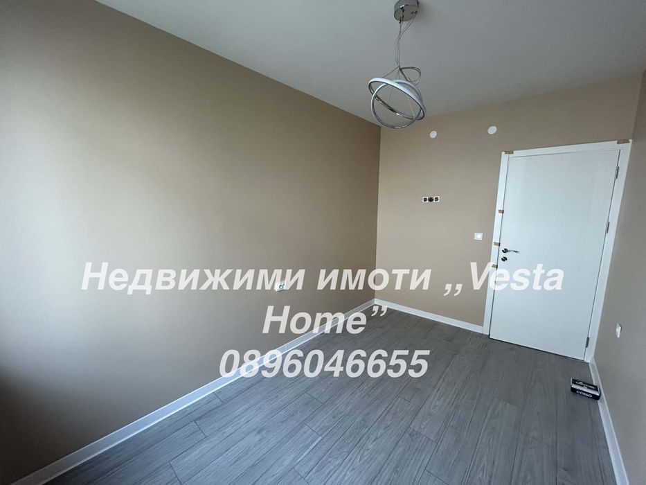 Продава се Тристаен апартамент в Казанлък - 100 кв.м за 918 €/кв.м - Снимка #6
