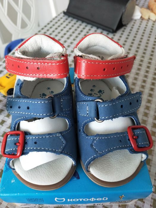 Детские сандалии 18 размер