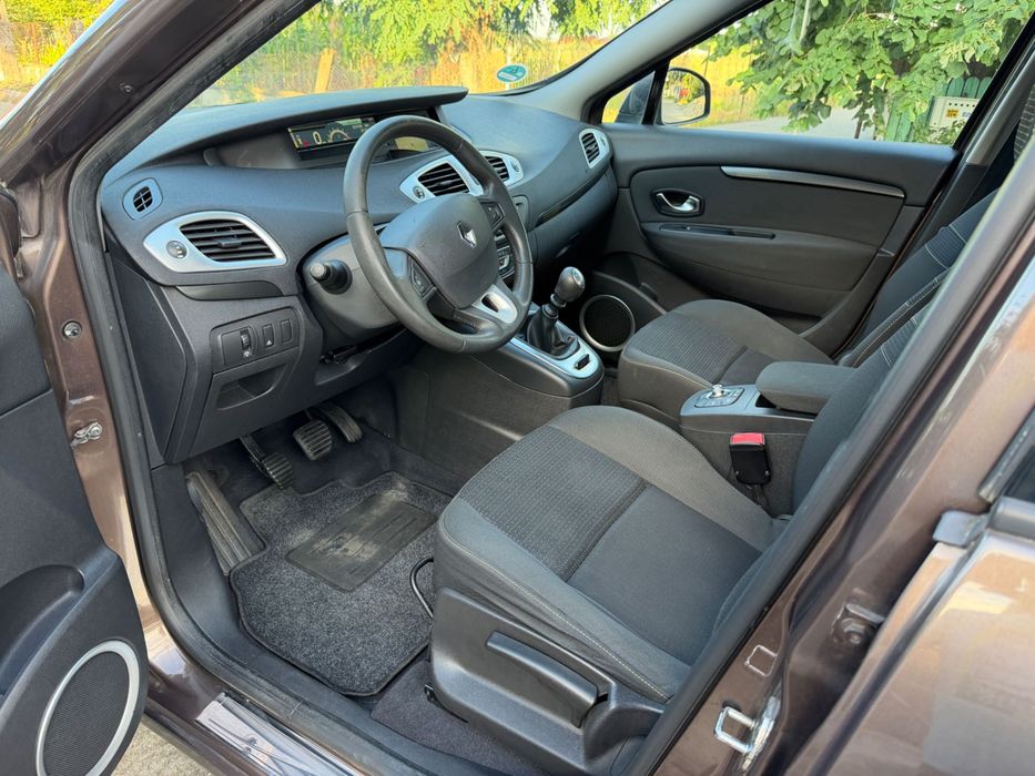 Renault grand scenic,1,6/110cp/gpl