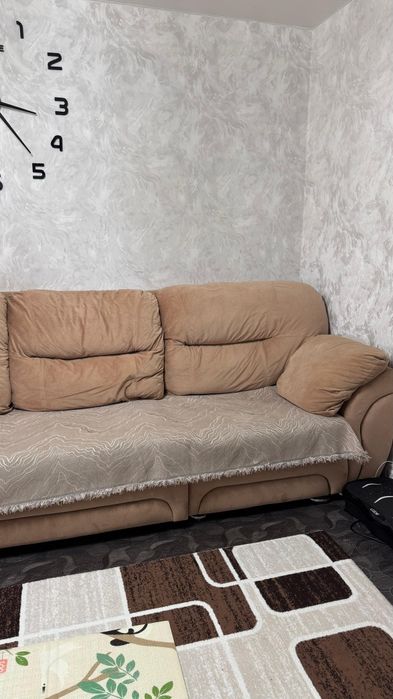 Продам диван в хорошем состоянии