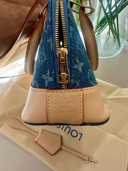 Louis Vuitton Geanta de mãnã alma LV