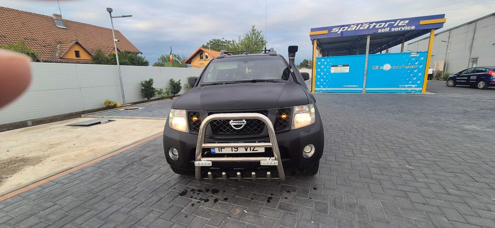 NISSAN Navara