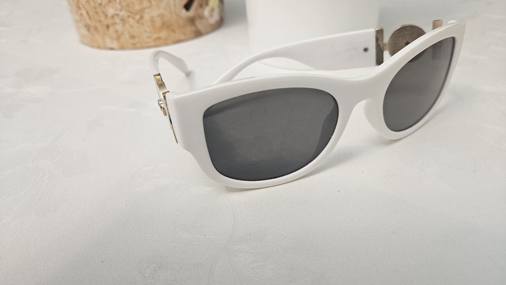 Оптика продам солнцезащитные очки