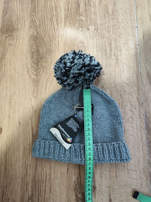 Căciulă damă din lână merino