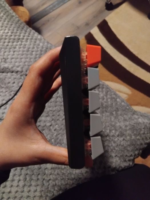 Tastatura mecanica,stare buna.Pret negociabil