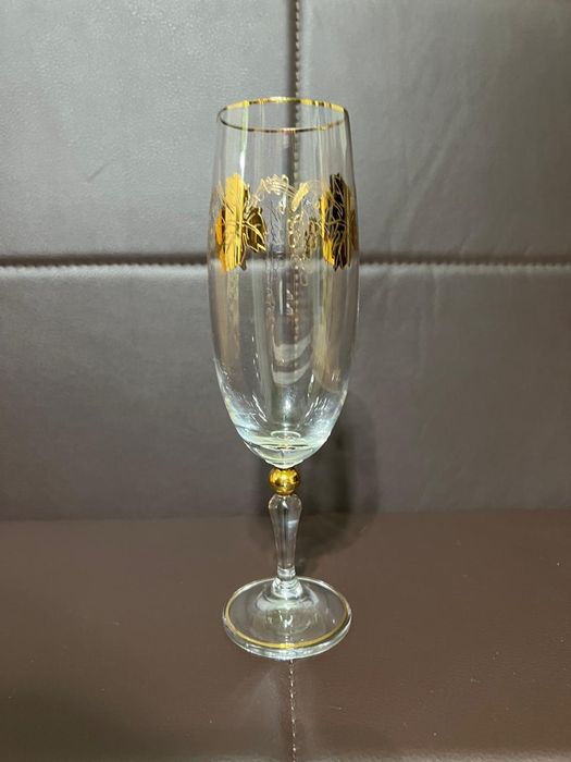 Продам новый набор из 6 бокалов Bohemia Crystal