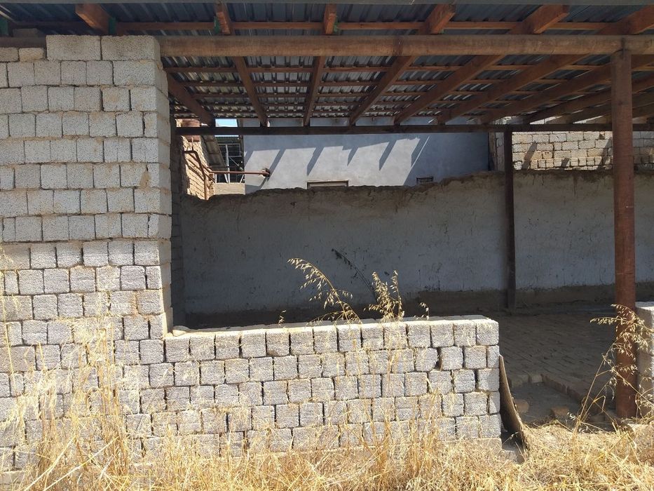 Дом Зангиота 8 сот,10 комнат