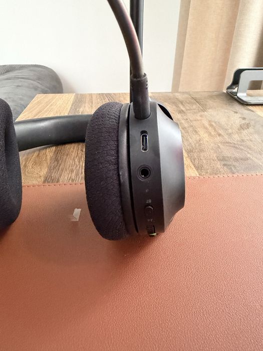 Продам практически новые razer barracuda x