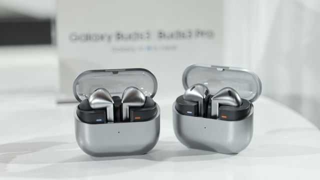 Беспроводные наушники Samsung Galaxy Buds 3 и Buds 3 Pro новые