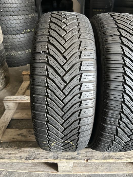2 anvelope de iarna 215/55/17 Michelin!