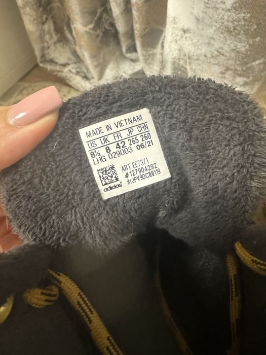 Продам кросовки 42 р, Adidas оригинал(еврозима)