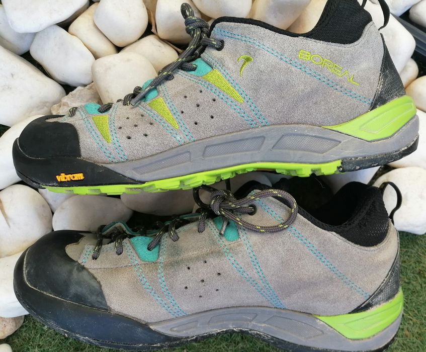 Дамски туристически обувки Boreal