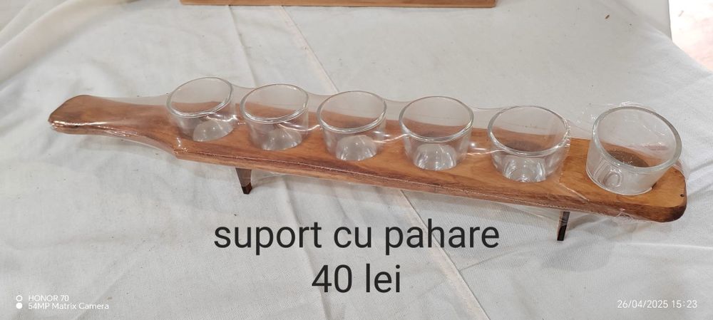 Suport cu sticlă și pahare