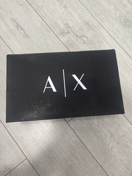 Adidasi Armani Exchange