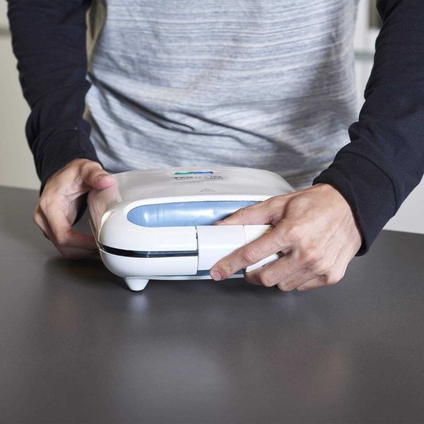 ПРОМО Нов Мощен Уред за Сандвичи Грил Мейкър Taurus, 800W с Гаранция