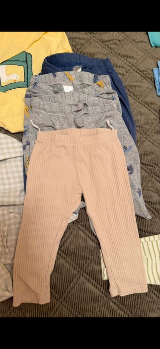 Lot 10 pantaloni marimea 80 + cadou o bluza
