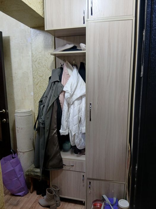 Продается прихожая,