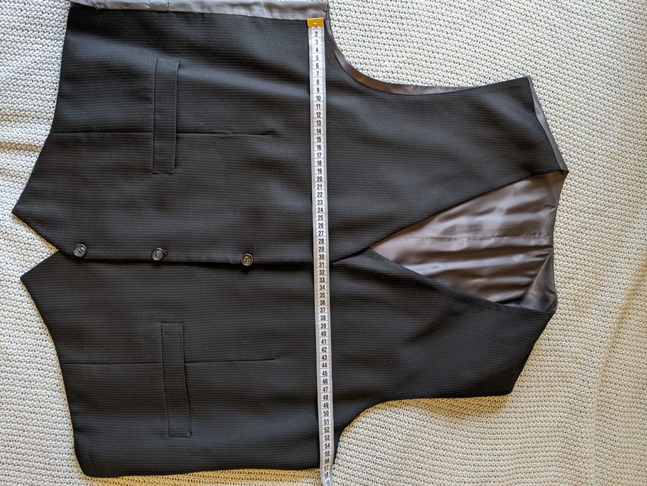 Vand costum barbati 3 piese