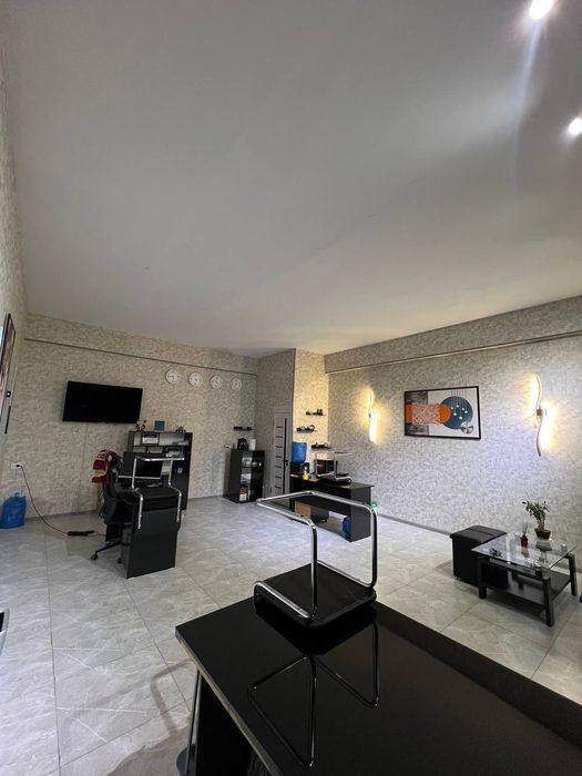 Yakkasaroy Novza Нежлой sotilad 1 etaj 45 m² arentir uztelecom orqasi