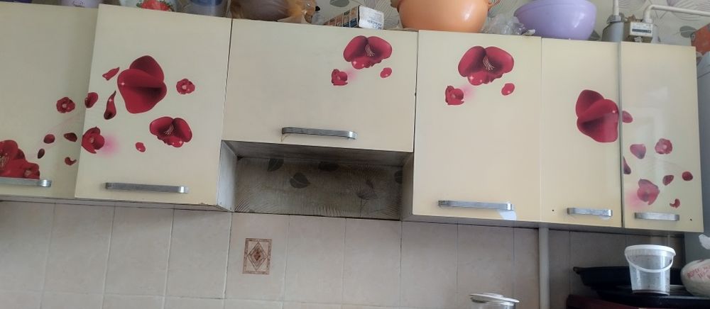 Кухонный гарнитур сатылады