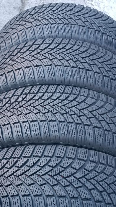 225/60/18 Bridgestone Дот 2523