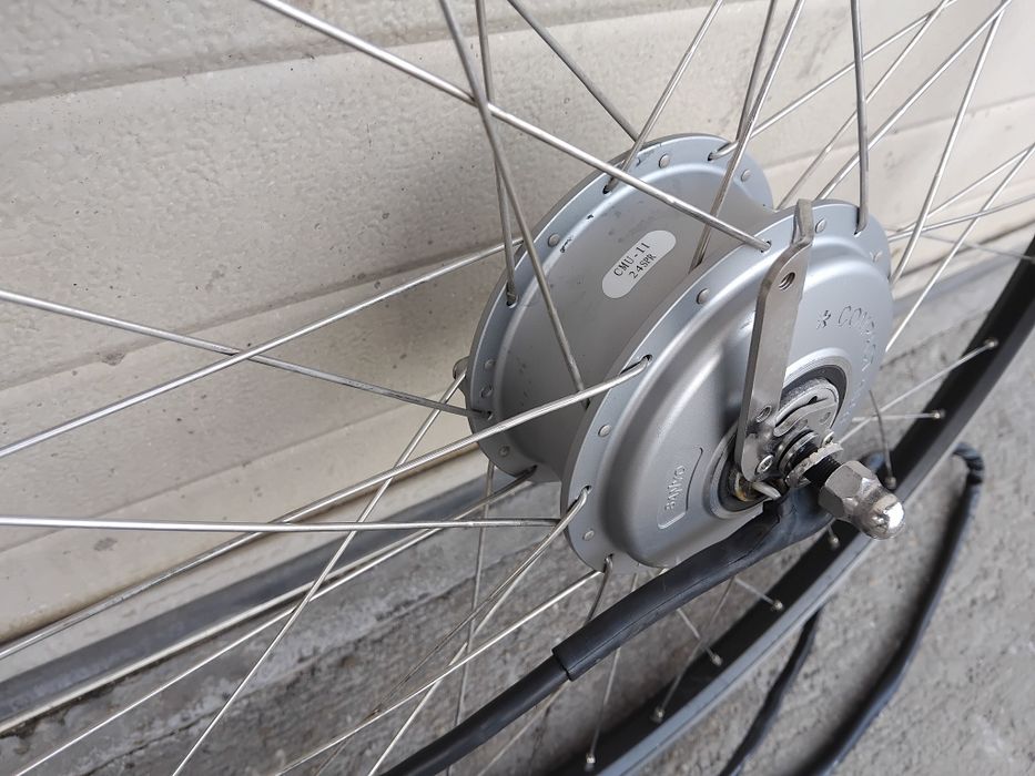 Vând roată față bicicleta electrică