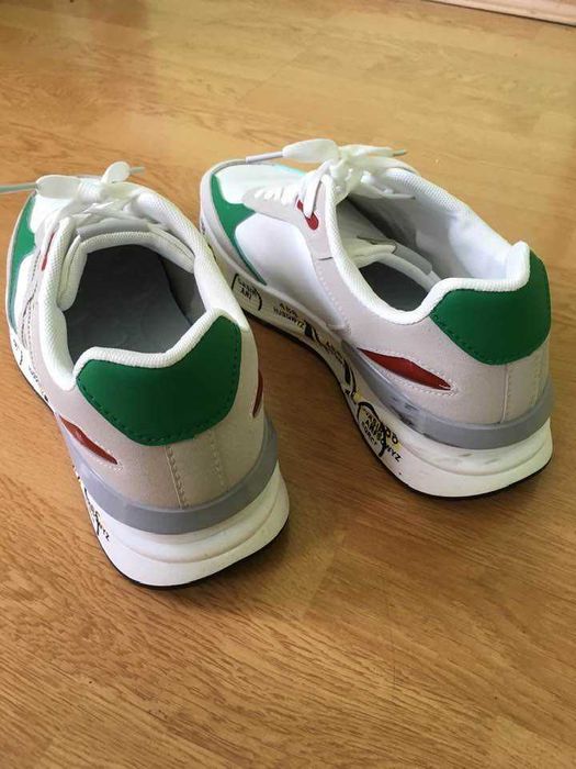 Кецове тип маратонка