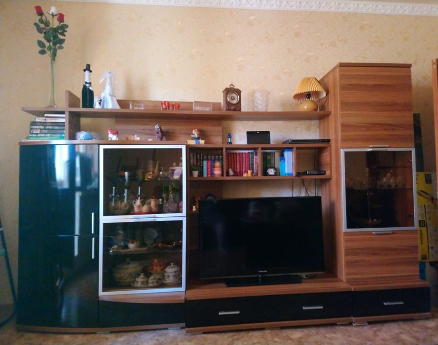 Продам стенку в отл состоянии