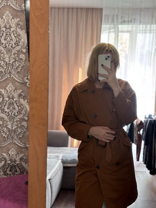 Продам верхнюю одежду