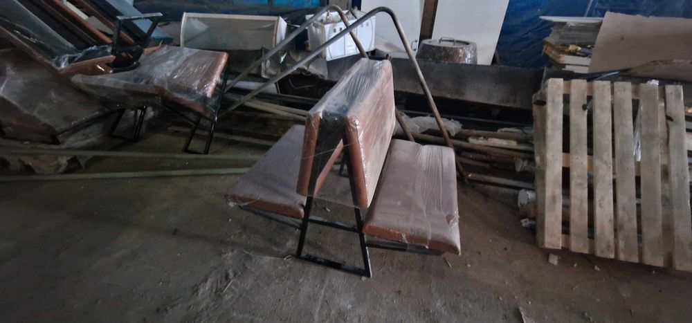 Диваны и стулья для общепита